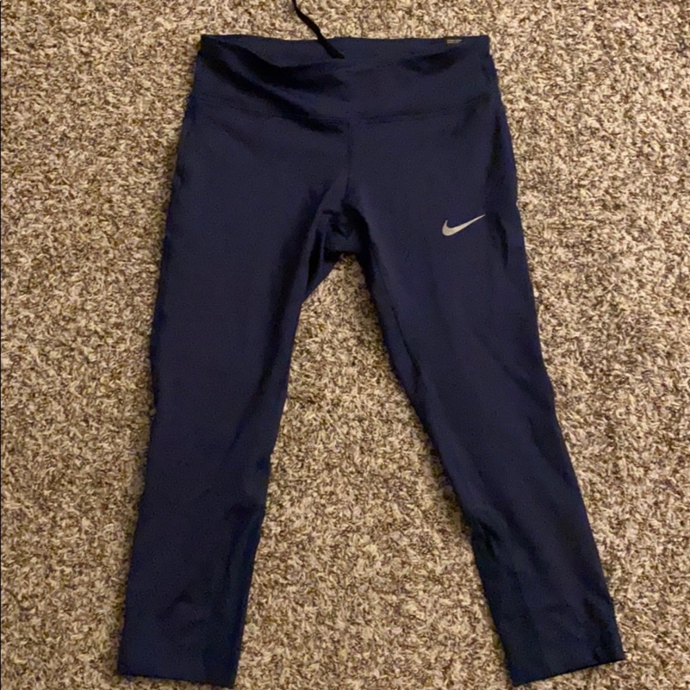 Nike Crop Leggings